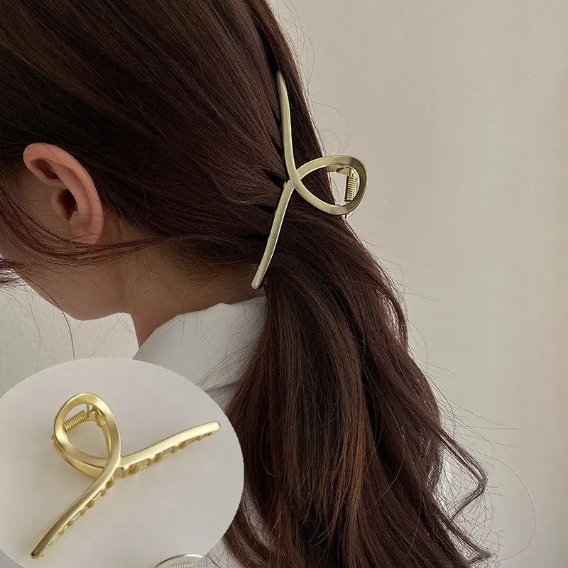 Geometric Glossy Metal Hairgrips – Elegant Gold & Silver Barrettes