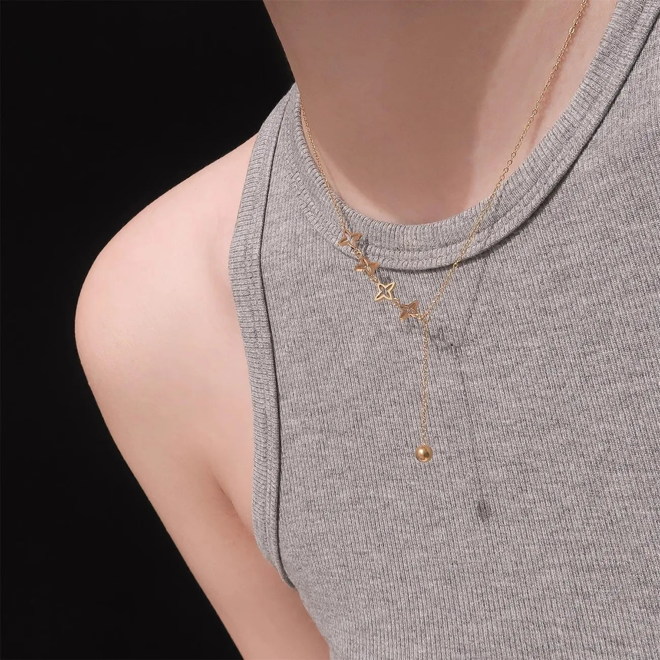 Minimalist Tiny Hearts Choker – Delicate Gold-Plated Necklace