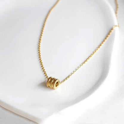 Minimalist Tiny Hearts Choker – Delicate Gold-Plated Necklace