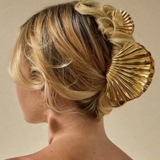 Gold Flower Shell Hair Claw – Trendy Metal Hair Accessory