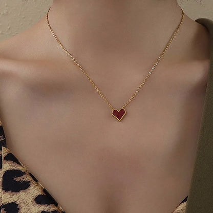 Minimalist Tiny Hearts Choker – Delicate Gold-Plated Necklace