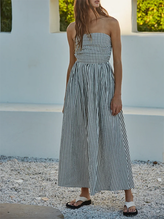 Elegant Strapless Maxi Dress – Chic & Timeless