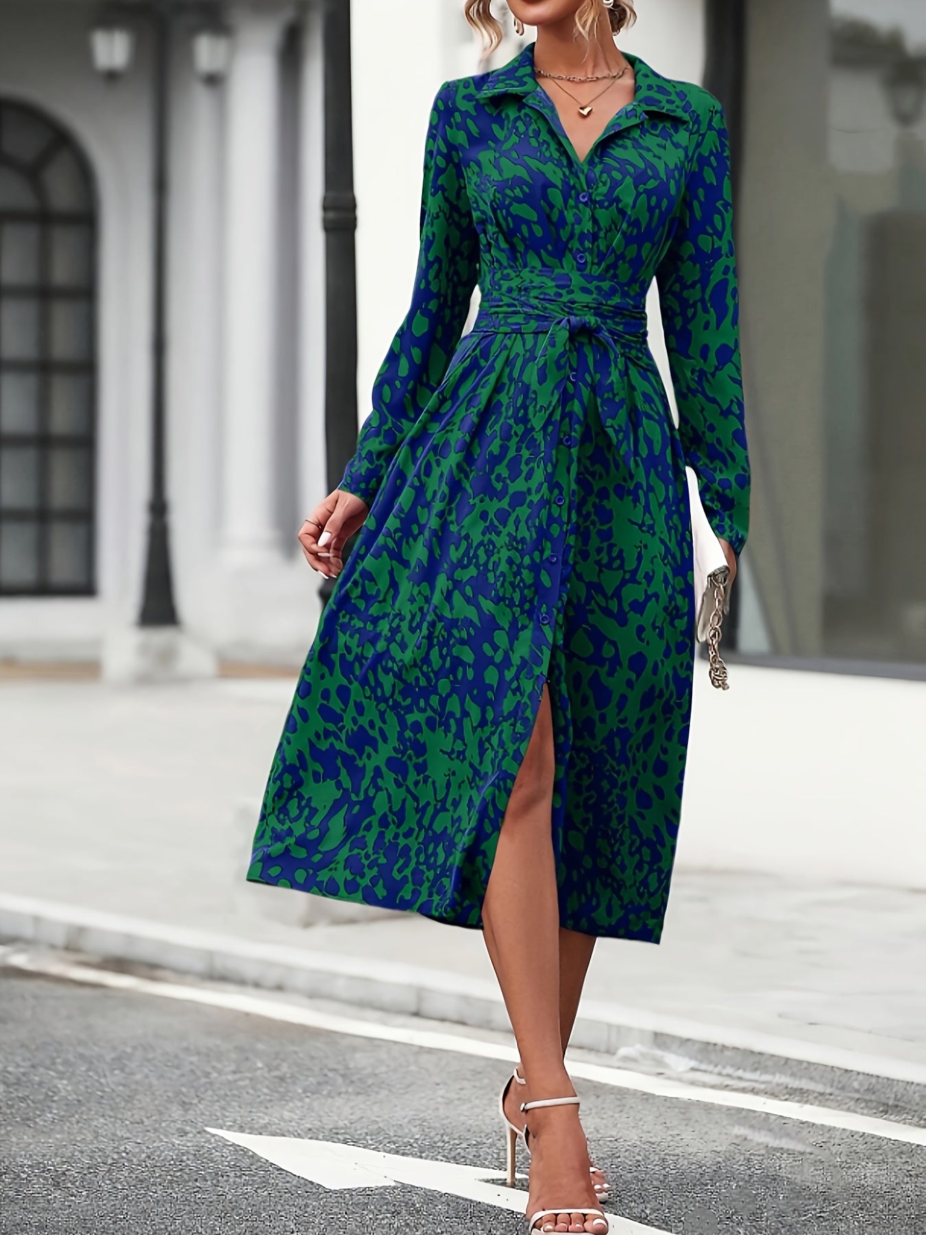 Elegant V-Neck Midi Dress – Timeless Middle-Eastern Style